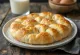 Focaccia moelleuse à la crème servie