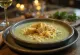Velouté de poireaux au fromage servi