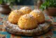 Vitumbua gâteau à base de farine de riz d'Afrique de l'Est servi