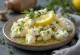 Kurut à l'aneth séché, servi avec du persil frais