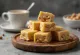 Pé de moleque au lait concentré, décoré de cacahuètes