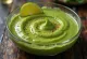 Velouté froid d'avocat aux épinards servi