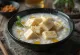 Congee au Tofu, bouillie de riz chinoise au tofu, ail et gingembre