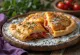 Calzone à l'origan fraîchement cuit